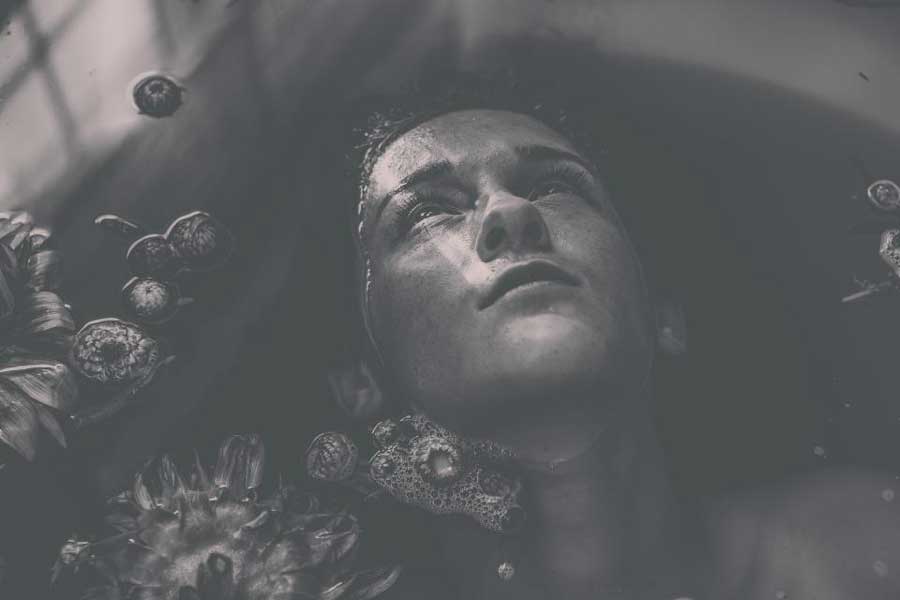 yalanlar ve gerçekler